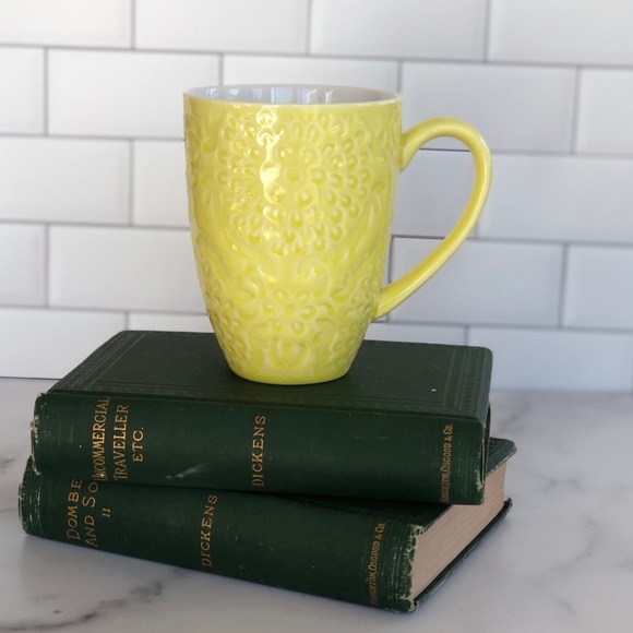 Other - Yellow Chrysanthemum Coffee Mug NEW